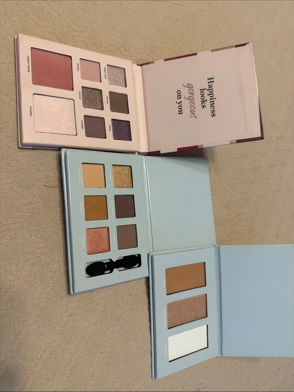 Neutral & Pink Eyeshadow Trio Palette — Soft Pink, Peach, Gold Shades